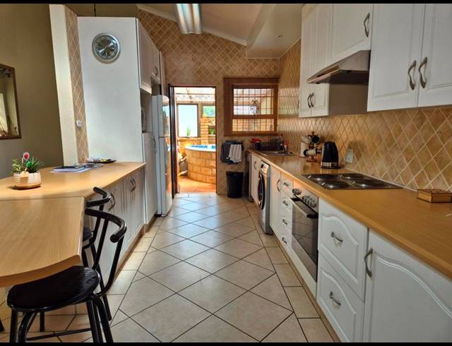 3 BEDROOM CLUSTER FOR SALE IN NEW REDRUTH